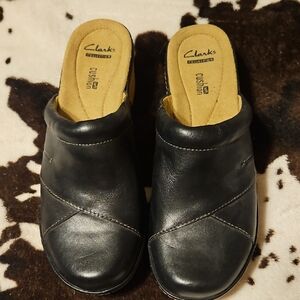 Clarks Women's Black Leather Mules